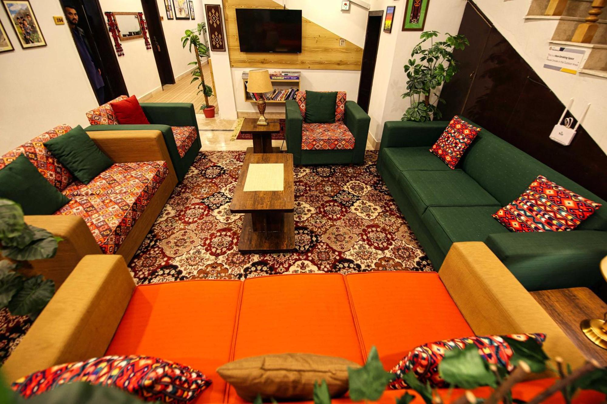 Отель Oak Residency Гилгит Экстерьер фото
